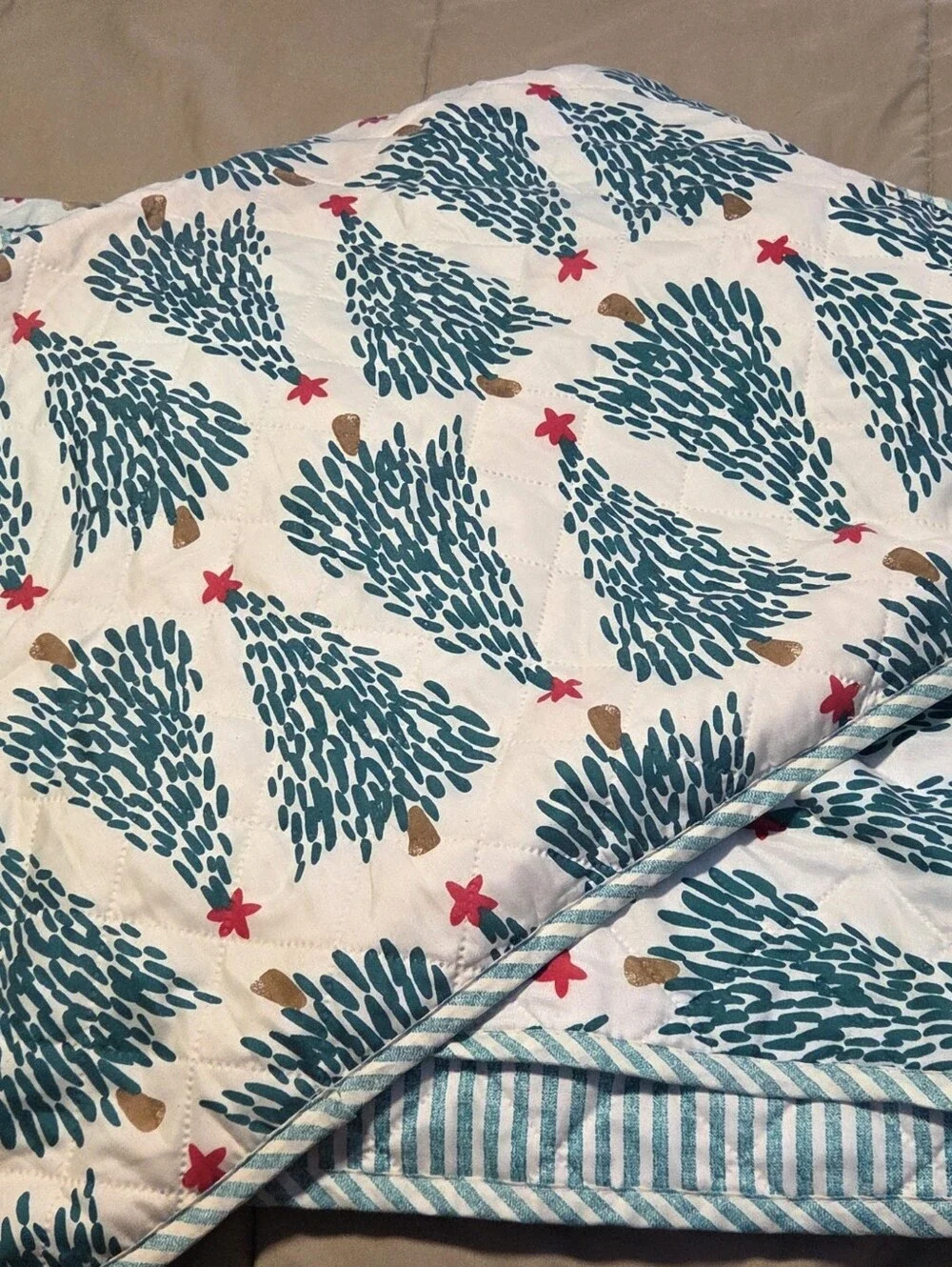 Modern Southern Home Christmas Tree Reversible Quilt Twin Holiday Bedding